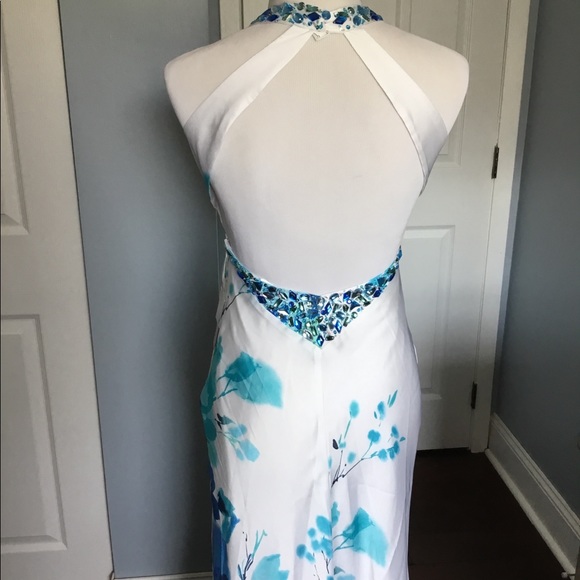 Stunning BodyCon Backless, Halter Prom NEW W TAGS - Picture 4 of 7